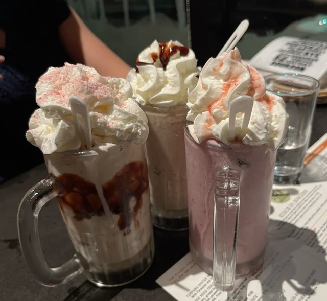 Đã đến lúc tự cứu lấy gan bằng cách NGỪNG uống 4 loại nước này vào buổi tối dù "mê như điếu đổ"- Ảnh 2. Đã đến lúc tự cứu lấy gan bằng cách NGỪNG uống 4 loại nước này vào buổi tối dù "mê như điếu đổ"- Ảnh 2.