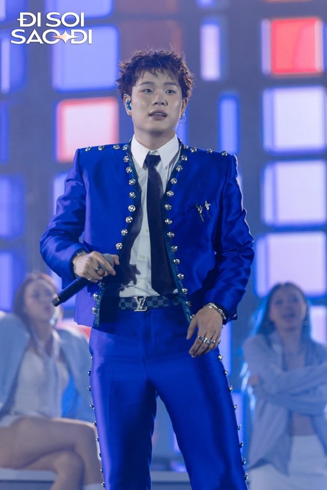 “Center quốc dân” Kpop gửi lời chia sẻ đến người dân vùng lũ, xúc động sau 2 năm trở lại Việt Nam- Ảnh 10.