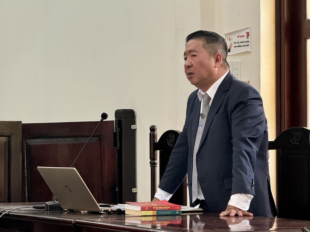 Xét xử vụ đầu độc 4 người thân bằng xyanua: Bị cáo Bích rơi nước mắt ân hận muộn màng, cúi đầu xin lỗi gia đình- Ảnh 14.