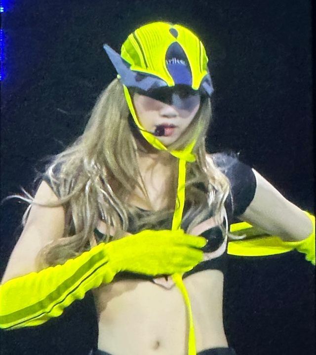 Hết nói nổi Lisa- Ảnh 4. Hết nói nổi Lisa- Ảnh 4.