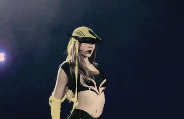 Hết nói nổi Lisa- Ảnh 5. Hết nói nổi Lisa- Ảnh 5.