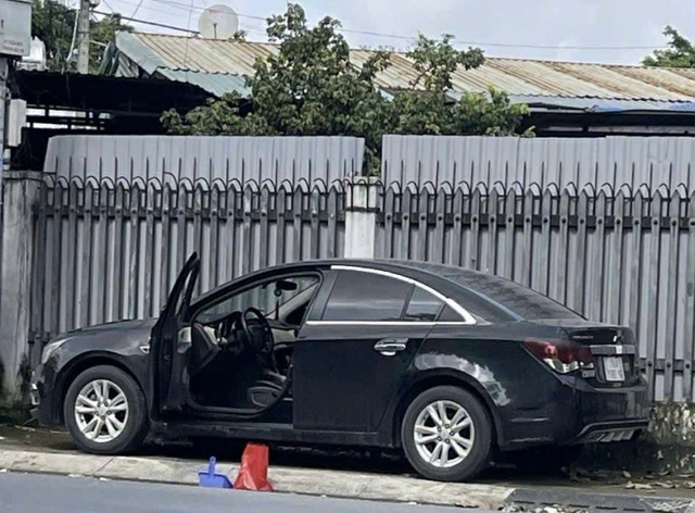 Vụ thi thể cô gái trong cốp ô tô: Chủ xe tiết lộ lý do nạn nhân có thể chui vào bên trong- Ảnh 1.