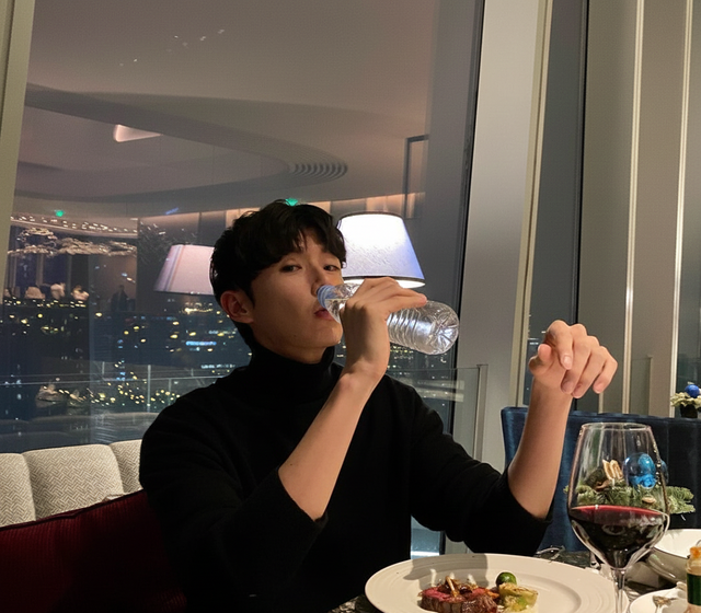 4 việc người thông minh, muốn sống thọ KHÔNG BAO GIỜ làm trước khi đi ngủ nhưng nhiều người tưởng là rất tốt- Ảnh 1.