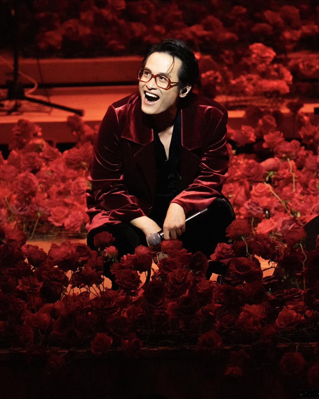 Bất động sản của các nghệ sĩ Việt: Hà Anh Tuấn có duplex trăm tỷ, Đặng Thu Thảo ở biệt thự quận 1, Lý Nhã Kỳ sở hữu cả một lâu đài- Ảnh 2.