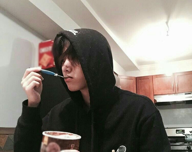 Đang ăn mà cảm nhận được 6 thứ này phải lên lịch đi khám ngay hôm sau: Đủ loại ung thư đã đến!- Ảnh 1.