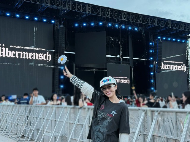 Dàn sao Việt rần rần check in concert G-DRAGON tại Hà Nội: Diệu Nhi quá sung, nữ diễn viên 49 tuổi lần đầu "đu idol"- Ảnh 2.