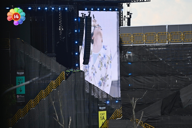 G-DRAGON đã xuất hiện - mặt mộc áo hoa tươi rói như mặt trời!- Ảnh 6.