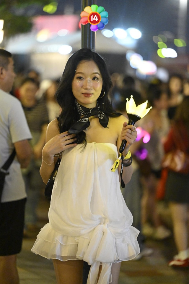 Cấp báo: Tụ điểm gái xinh hot nhất lúc này, chính là bên "anh Long" G-DRAGON- Ảnh 20.