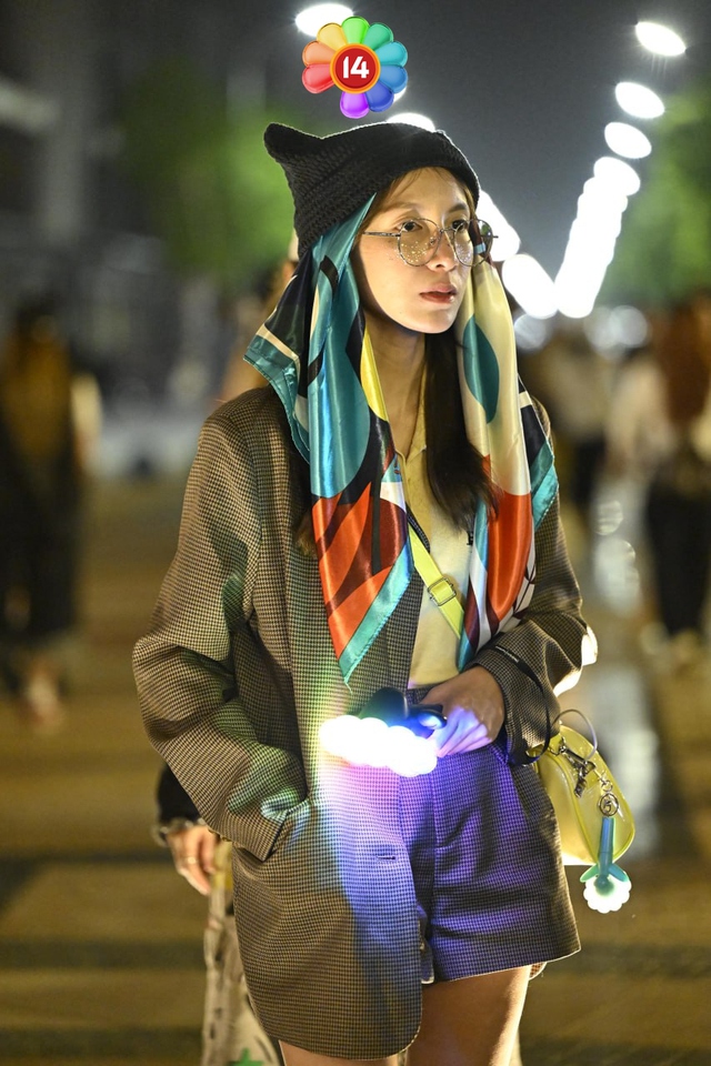 Cấp báo: Tụ điểm gái xinh hot nhất lúc này, chính là bên "anh Long" G-DRAGON- Ảnh 15.