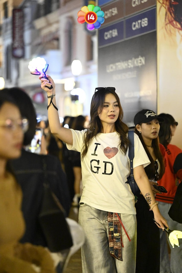 Cấp báo: Tụ điểm gái xinh hot nhất lúc này, chính là bên "anh Long" G-DRAGON- Ảnh 17.