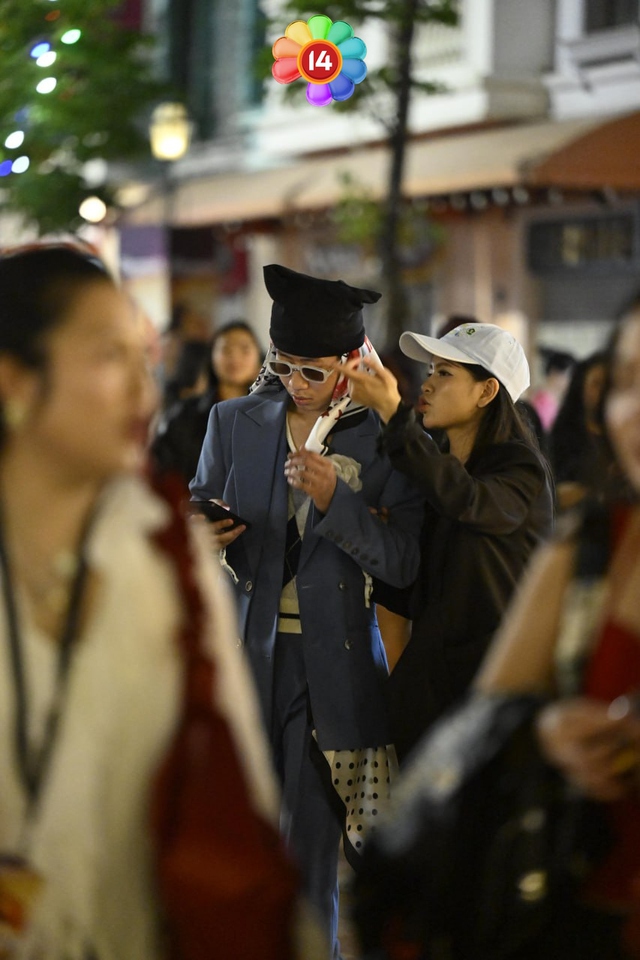 Cấp báo: Tụ điểm gái xinh hot nhất lúc này, chính là bên "anh Long" G-DRAGON- Ảnh 13.