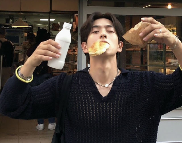 4 điều "đại kỵ" trong bữa sáng, phá sức khoẻ chẳng kém gì nhịn ăn sáng nhưng nhiều người biết sai cũng không chịu bỏ- Ảnh 2.