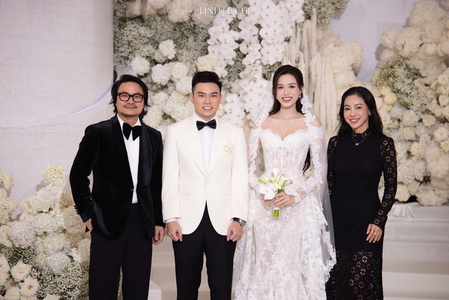 Dàn sao đổ bộ đám cưới Đỗ Hà: Đỗ Mỹ Linh đơn giản mà sang hết nấc, Lương Thuỳ Linh và dàn Hoa - Á hậu đọ sắc tưng bừng- Ảnh 3. Dàn sao đổ bộ đám cưới Đỗ Hà: Đỗ Mỹ Linh đơn giản mà sang hết nấc, Lương Thuỳ Linh và dàn Hoa - Á hậu đọ sắc tưng bừng- Ảnh 3.