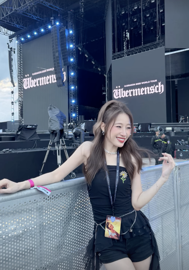 Xả suộc đi xem "anh Long": Từ vợ Cường Đô La đến gái xinh trên mạng, đã con mắt thật sự- Ảnh 8. Xả suộc đi xem "anh Long": Từ vợ Cường Đô La đến gái xinh trên mạng, đã con mắt thật sự- Ảnh 8.