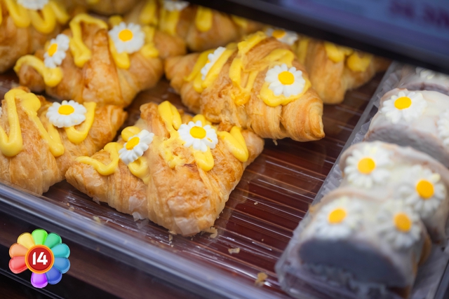 Khắp nơi chào đón G-DRAGON chuyên nghiệp và nhiệt tình - cách Hà Nội tổ chức concert khiến fan quốc tế cũng phải trầm trồ!- Ảnh 8. Khắp nơi chào đón G-DRAGON chuyên nghiệp và nhiệt tình - cách Hà Nội tổ chức concert khiến fan quốc tế cũng phải trầm trồ!- Ảnh 8.