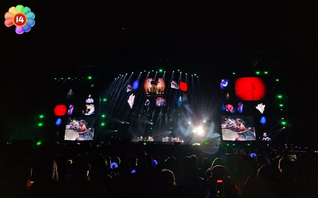 Khắp nơi chào đón G-DRAGON chuyên nghiệp và nhiệt tình - cách Hà Nội tổ chức concert khiến fan quốc tế cũng phải trầm trồ!- Ảnh 20. Khắp nơi chào đón G-DRAGON chuyên nghiệp và nhiệt tình - cách Hà Nội tổ chức concert khiến fan quốc tế cũng phải trầm trồ!- Ảnh 20.