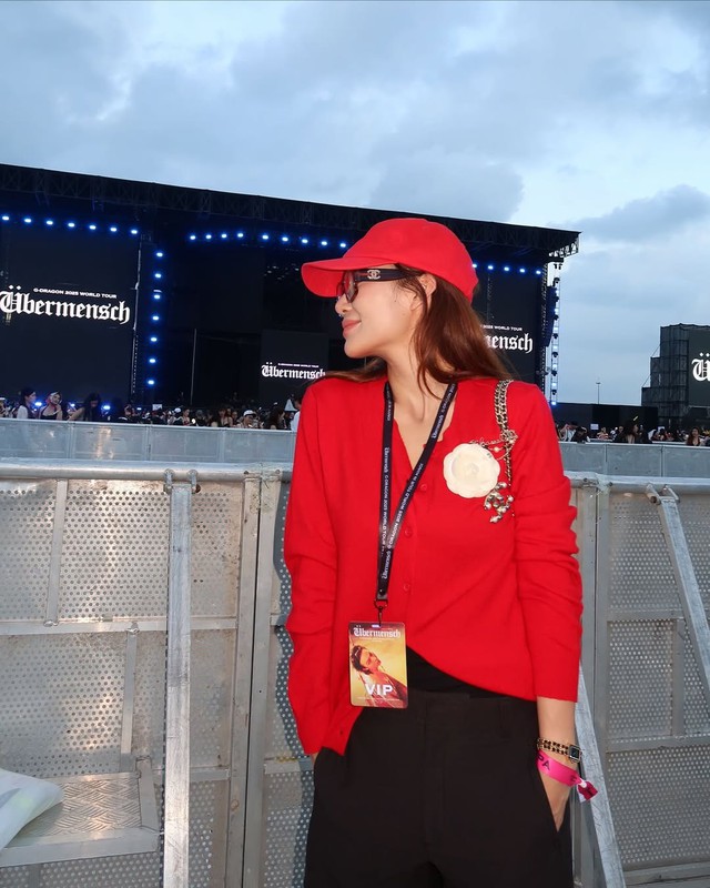 Xả suộc đi xem "anh Long": Từ vợ Cường Đô La đến gái xinh trên mạng, đã con mắt thật sự- Ảnh 12. Xả suộc đi xem "anh Long": Từ vợ Cường Đô La đến gái xinh trên mạng, đã con mắt thật sự- Ảnh 12.