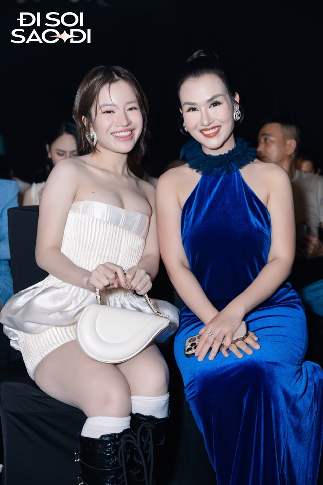 Điều ít biết về con gái nguyên Phó Giám đốc Sở VHTTDL Nghệ An: Đi Mỹ 5 năm trở lại làm vocalist hàng đầu Việt Nam- Ảnh 9.