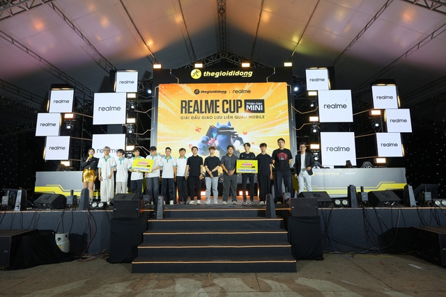 Đại tiệc AI của Thế Giới Di Động: Khi giới trẻ TP. HCM học cách biến công nghệ thành trợ thủ- Ảnh 4. Đại tiệc AI của Thế Giới Di Động: Khi giới trẻ TP. HCM học cách biến công nghệ thành trợ thủ- Ảnh 4.