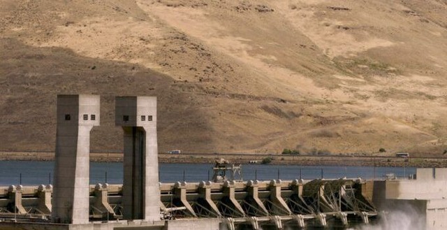 Một quốc gia 'đánh sập' 2.200 đập thủy điện, dự kiến dẹp thêm 30.000 đập: Chuyện gì đây?- Ảnh 1.