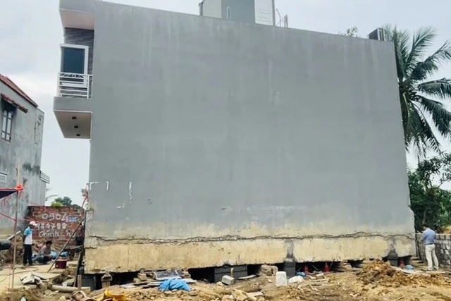 Vụ xây nhầm nhà ở Hải Phòng: Hé lộ bất ngờ về mối quan hệ hiện tại giữa 2 gia đình- Ảnh 1. Vụ xây nhầm nhà ở Hải Phòng: Hé lộ bất ngờ về mối quan hệ hiện tại giữa 2 gia đình- Ảnh 1.