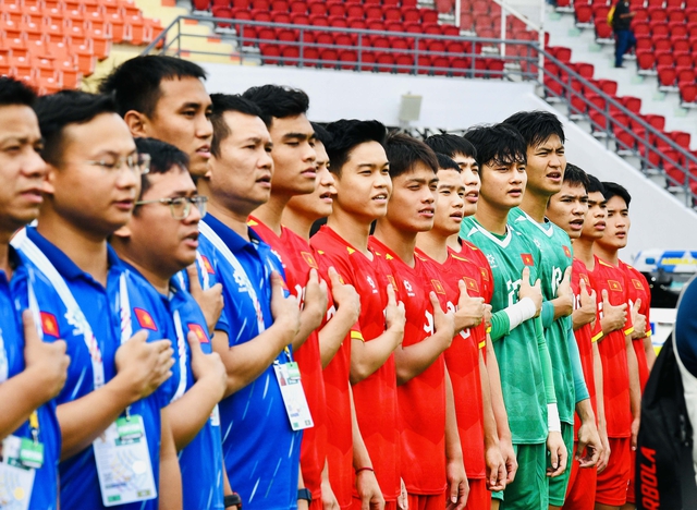 Diễn biến U22 Việt Nam 1-0 Malaysia: Hiểu Minh mở tỉ số cho Việt Nam- Ảnh 5. Diễn biến U22 Việt Nam 1-0 Malaysia: Hiểu Minh mở tỉ số cho Việt Nam- Ảnh 5.