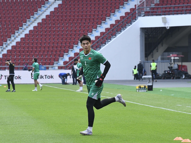 Diễn biến U22 Việt Nam 1-0 Malaysia: Hiểu Minh mở tỉ số cho Việt Nam- Ảnh 6. Diễn biến U22 Việt Nam 1-0 Malaysia: Hiểu Minh mở tỉ số cho Việt Nam- Ảnh 6.