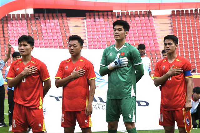 Diễn biến U22 Việt Nam 1-0 Malaysia: Hiểu Minh mở tỉ số cho Việt Nam- Ảnh 4. Diễn biến U22 Việt Nam 1-0 Malaysia: Hiểu Minh mở tỉ số cho Việt Nam- Ảnh 4.