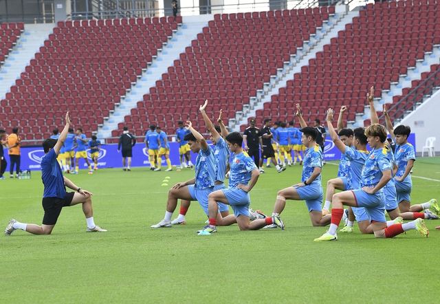 Diễn biến U22 Việt Nam 1-0 Malaysia: Hiểu Minh mở tỉ số cho Việt Nam- Ảnh 8. Diễn biến U22 Việt Nam 1-0 Malaysia: Hiểu Minh mở tỉ số cho Việt Nam- Ảnh 8.