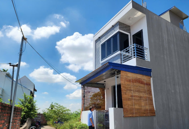 Vụ xây nhầm nhà ở Hải Phòng: Hé lộ bất ngờ về mối quan hệ hiện tại giữa 2 gia đình- Ảnh 3. Vụ xây nhầm nhà ở Hải Phòng: Hé lộ bất ngờ về mối quan hệ hiện tại giữa 2 gia đình- Ảnh 3.