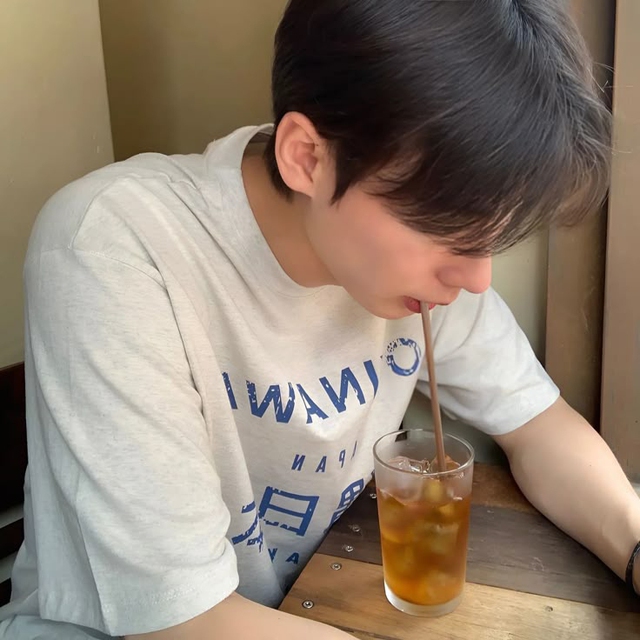 Đến giờ tôi mới biết uống nước theo 7 kiểu này đang “phá thận”, trước giờ cứ tưởng uống càng nhiều càng tốt!- Ảnh 2. Đến giờ tôi mới biết uống nước theo 7 kiểu này đang “phá thận”, trước giờ cứ tưởng uống càng nhiều càng tốt!- Ảnh 2.