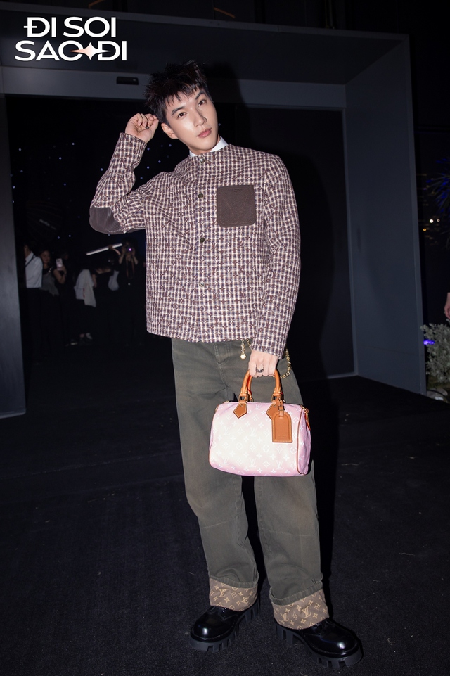 Siêu sự kiện Louis Vuitton: HIEUTHUHAI, Tóc Tiên, dàn nam thần và mỹ nhân Vbiz tề tựu trên thảm đen quyền lực- Ảnh 2. Siêu sự kiện Louis Vuitton: HIEUTHUHAI, Tóc Tiên, dàn nam thần và mỹ nhân Vbiz tề tựu trên thảm đen quyền lực- Ảnh 2.