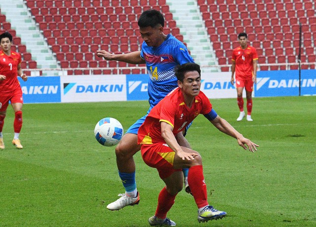 Diễn biến U22 Việt Nam vs Philippines bán kết SEA Games 33: Thế trận căng thẳng- Ảnh 3. Diễn biến U22 Việt Nam vs Philippines bán kết SEA Games 33: Thế trận căng thẳng- Ảnh 3.