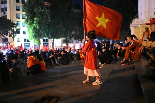 Việt Nam vô địch: Đường phố vui như Tết rồi nè!- Ảnh 73.