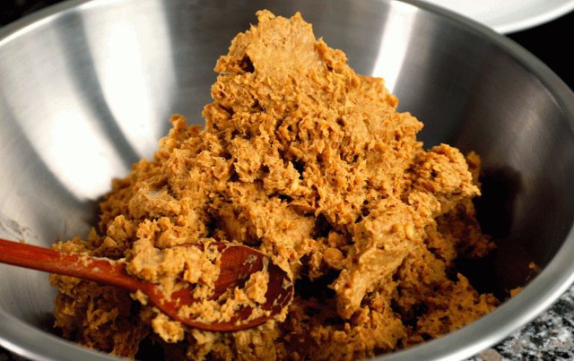 Một nhà 3 người cùng bị u tuyến giáp, người mẹ thừa nhận: "Tôi bắt cả nhà ăn 2 thứ để phòng ung thư"- Ảnh 3. Một nhà 3 người cùng bị u tuyến giáp, người mẹ thừa nhận: "Tôi bắt cả nhà ăn 2 thứ để phòng ung thư"- Ảnh 3.