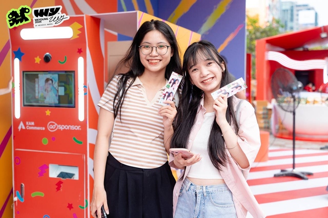 Chuyện g&igrave; đang xảy ra ở phố đi bộ Nguyễn Huệ trước thềm Gala WeYoung?- Ảnh 6.