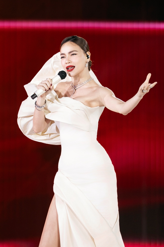 Kết quả chung cuộc của đại diện Việt Nam tại Miss Cosmo 2025!- Ảnh 13.