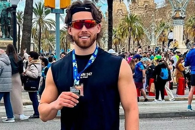 Nam kỹ sư 26 tuổi đột ngột ph&aacute;t hiện suy thận giai đoạn 4 kể: "T&ocirc;i chỉ đi kh&aacute;m đau ng&oacute;n ch&acirc;n th&ocirc;i m&agrave;!"- Ảnh 3.