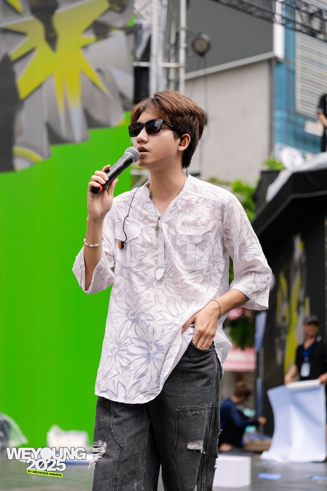 Tổng duyệt Gala WeYoung 2025: Bảo Anh khoe mặt mộc vẫn quá đỉnh, một ‘sít rịt” đủ khiến fan Ninh Dương Story đứng ngồi không yên- Ảnh 21.