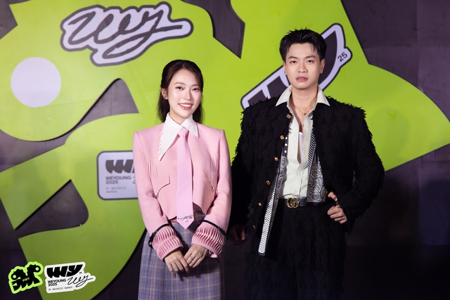 Toàn cảnh Gala vinh danh và trao giải WeYoung 2025: Trăm phần trăm trẻ!- Ảnh 37.