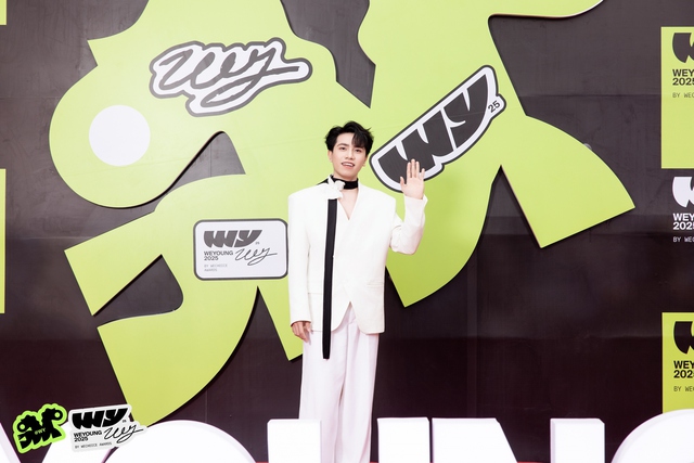 "Vũ trụ" TikToker đổ bộ thảm đỏ Gala WeYoung 2025- Ảnh 13.