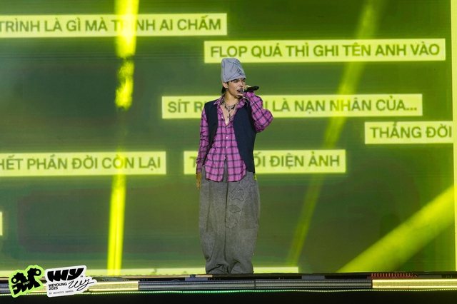 B&ugrave;ng nổ s&acirc;n khấu WeYoung 2025 với loạt trend hot nhất TikTok: Jaysonlei ghi điểm, nhạc cứ l&ecirc;n l&agrave; &ldquo;quẩy&rdquo;- Ảnh 2.