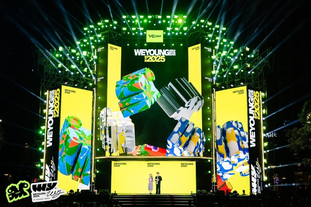 Toàn cảnh Gala vinh danh và trao giải WeYoung 2025: Trăm phần trăm trẻ!- Ảnh 36.