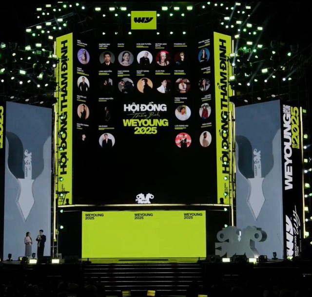 To&agrave;n cảnh Gala vinh danh v&agrave; trao giải WeYoung 2025: Trăm phần trăm trẻ!- Ảnh 32.