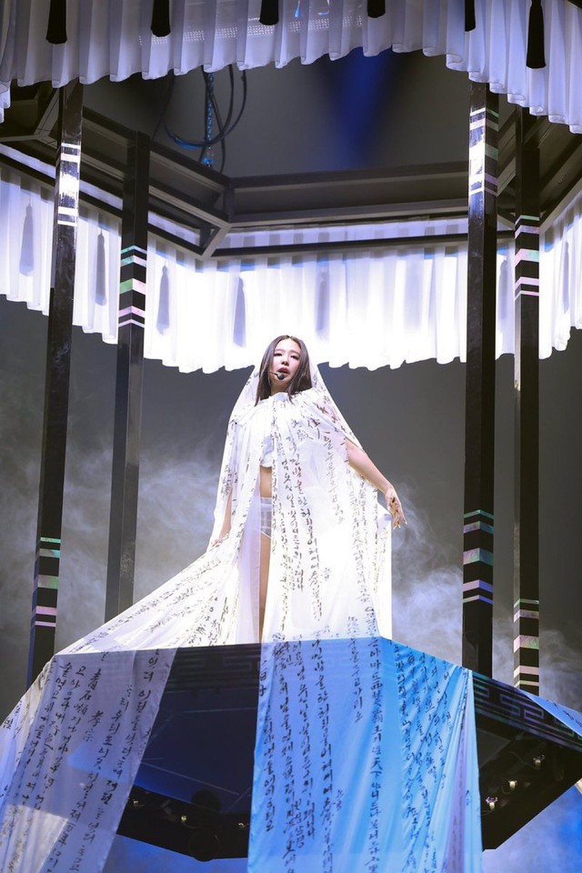 Jennie bị nh&oacute;m đại mỹ nh&acirc;n phớt lờ, th&aacute;i độ bơ đẹp ra mặt- Ảnh 1.