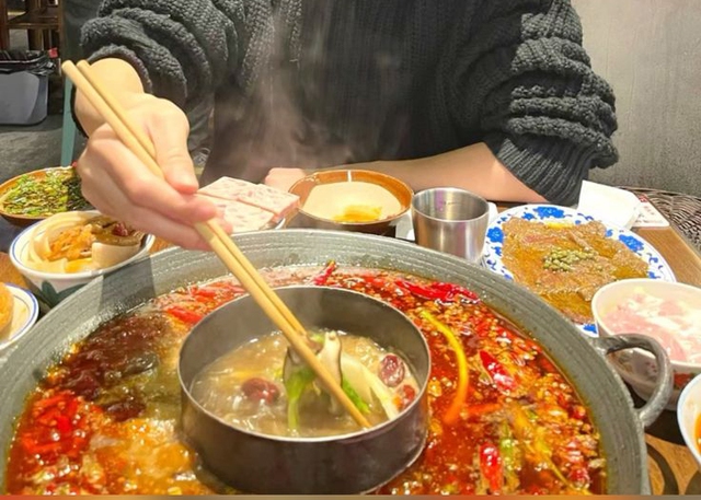 7 th&oacute;i quen ăn lẩu &ldquo;ph&aacute; thận&rdquo; cực nhanh nhưng hiếm người Việt n&agrave;o chưa từng l&agrave;m- Ảnh 2.