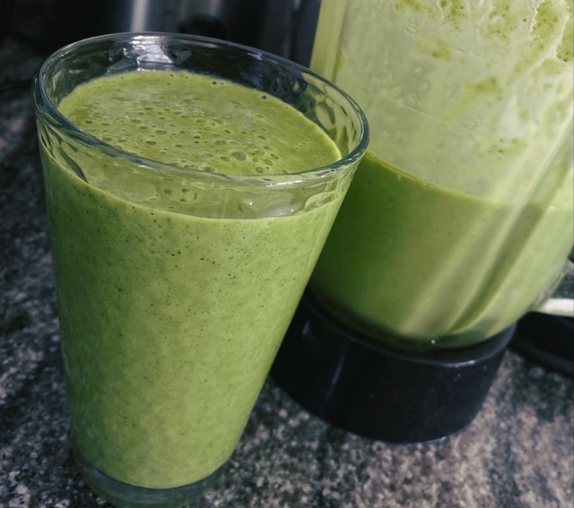 Người phụ nữ suy thận cấp v&igrave; uống thứ nước "healthy" trị t&aacute;o b&oacute;n, b&aacute;c sĩ: 4 đồ uống "vạn người m&ecirc;" nhưng cấm kỵ với người thận yếu- Ảnh 3.