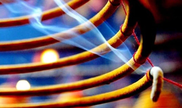 Rằm tháng 10 Âm lịch người Trung Quốc thường thắp hương vòng thay cho hương thường: Vì sao vậy?- Ảnh 4.