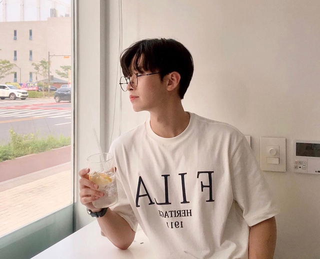 Bé gái 8 tuổi đã qua đời vì ung thư thận, người cha ôm con khóc nức nở: "Tất cả là tại tôi!"- Ảnh 3.