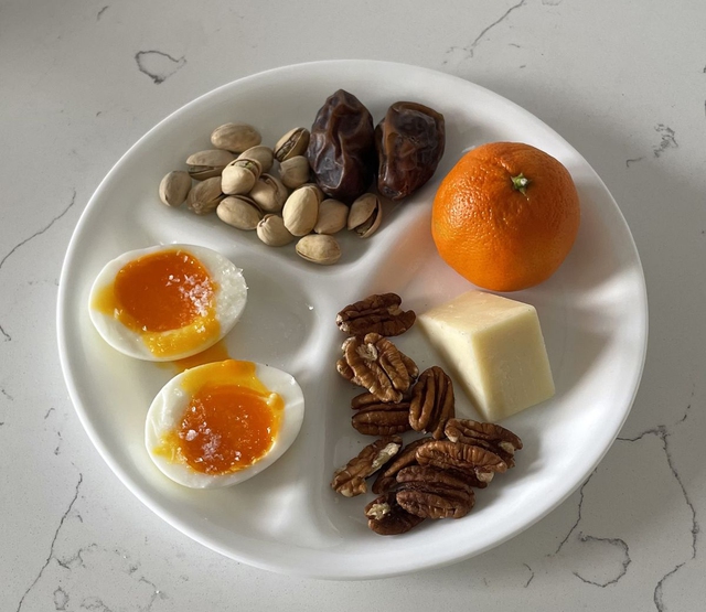 5 đặc điểm "muốn giấu cũng khó" ở phụ nữ có nội tiết tố ổn định, bạn may mắn sở hữu bao nhiêu?- Ảnh 3.